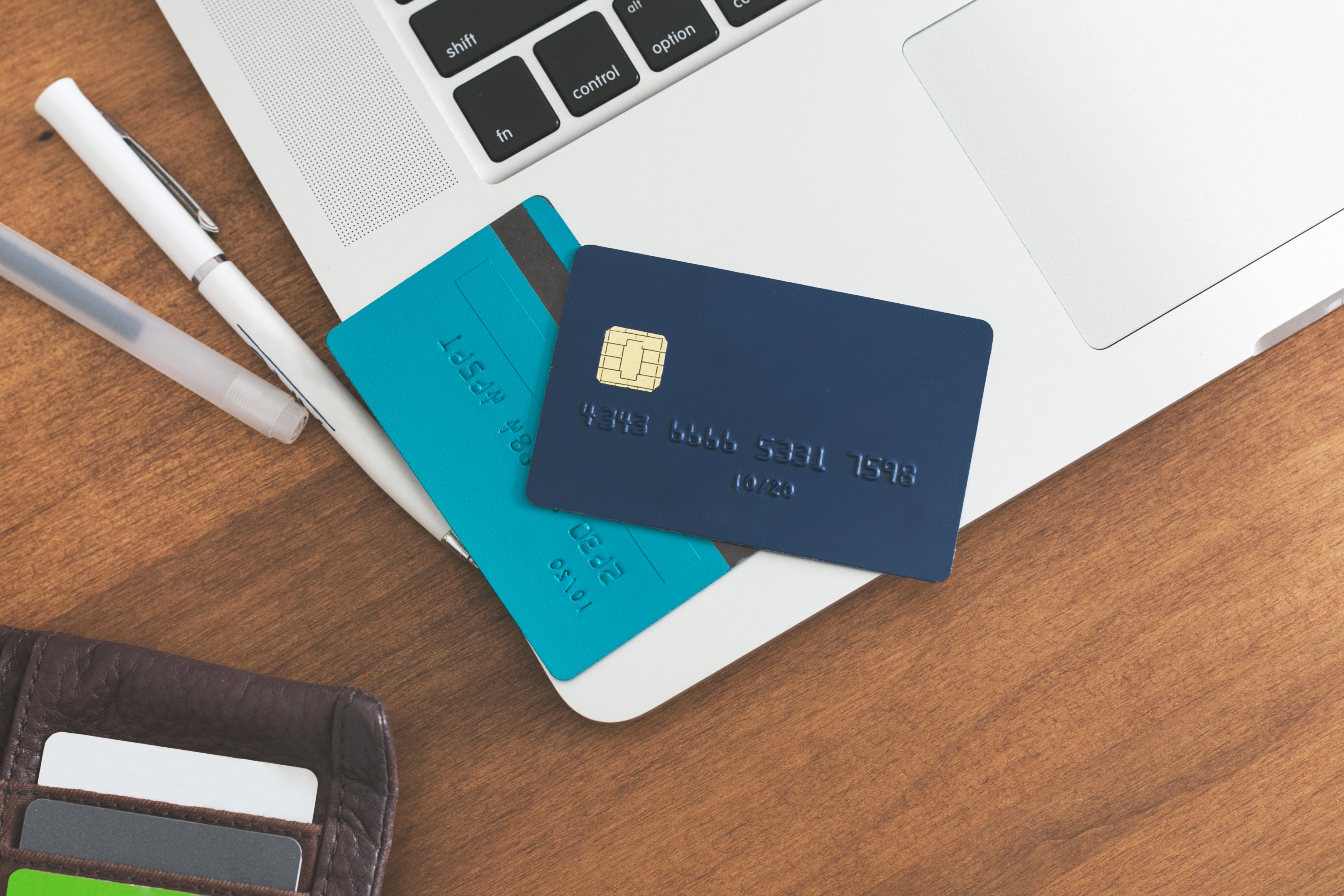 online-shopping-credit-cards.jpg